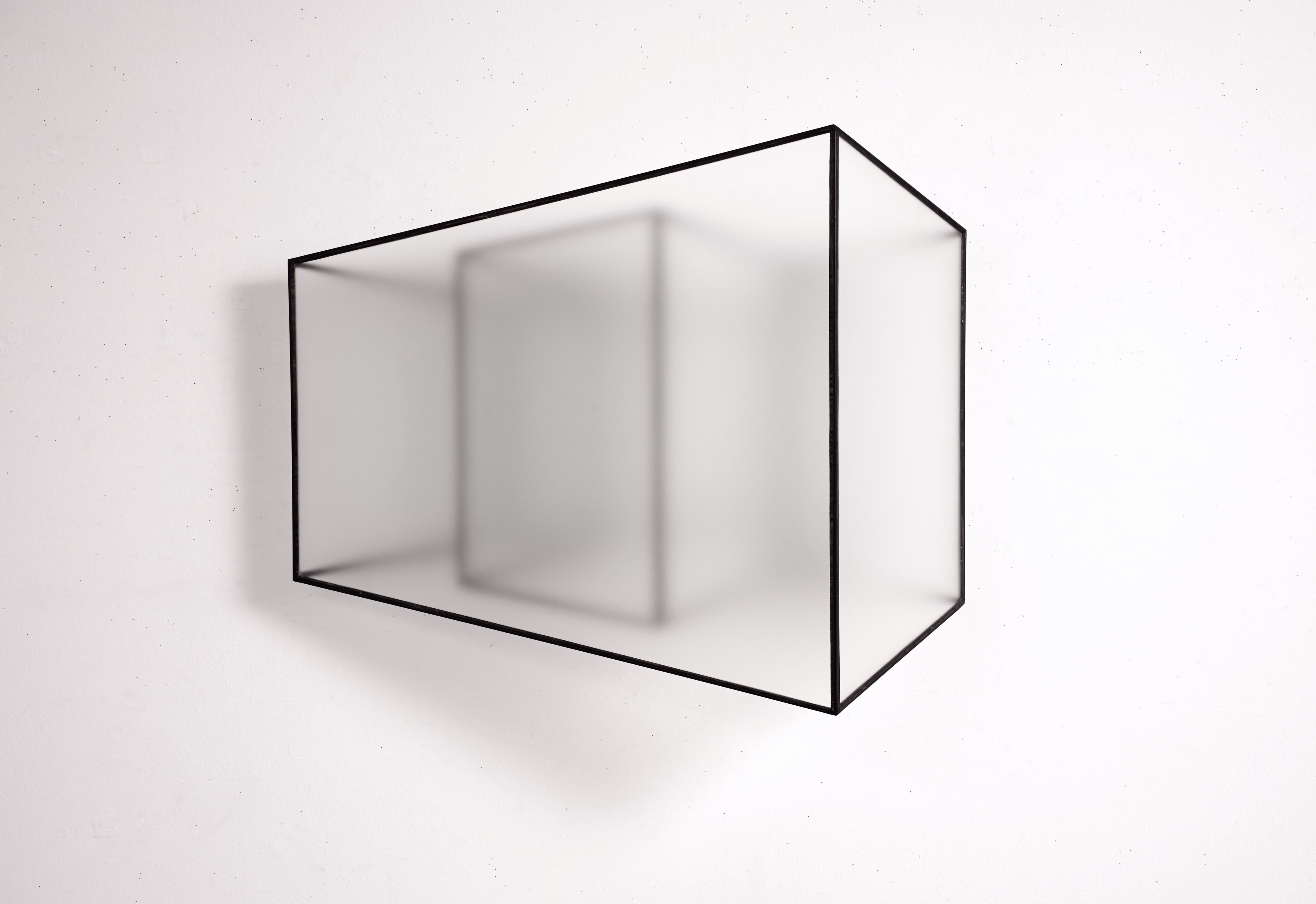 Reinoud Oudshoorn - Untitled, Frosted glass and iron, 60 x 73 x 25 cm, 2015