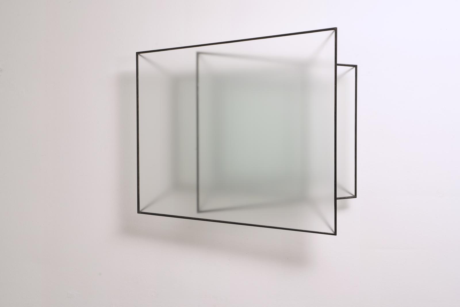 Reinoud Oudshoorn, Untitled (B-21), Frosted glass and steel, 72 x 80 x 18 cm, 2021